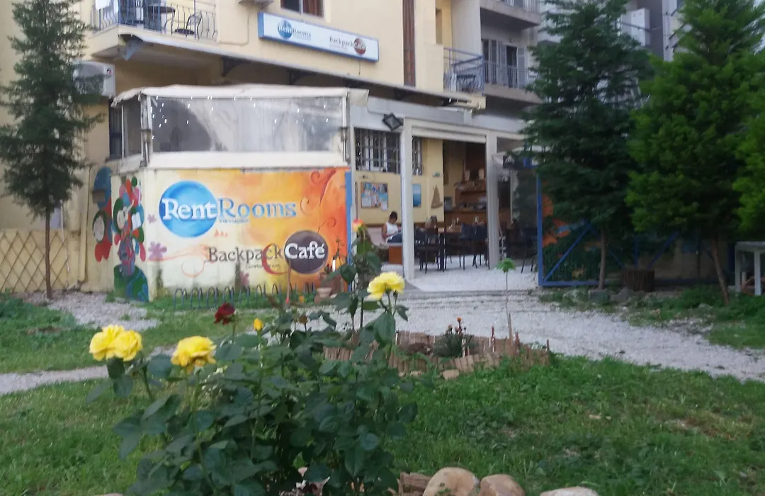 Rentrooms Thessaloniki-1